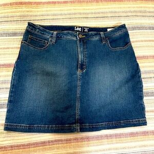 Lee Women's Dark Blue Denim Skirt